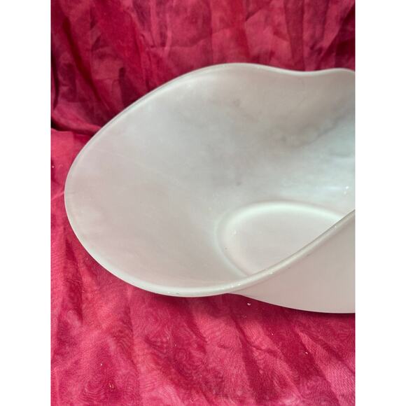 Vintage 14” White Satin Glass Wave Bowl Tray Freeform Design Centerpiece Platter - Picture 5 of 9